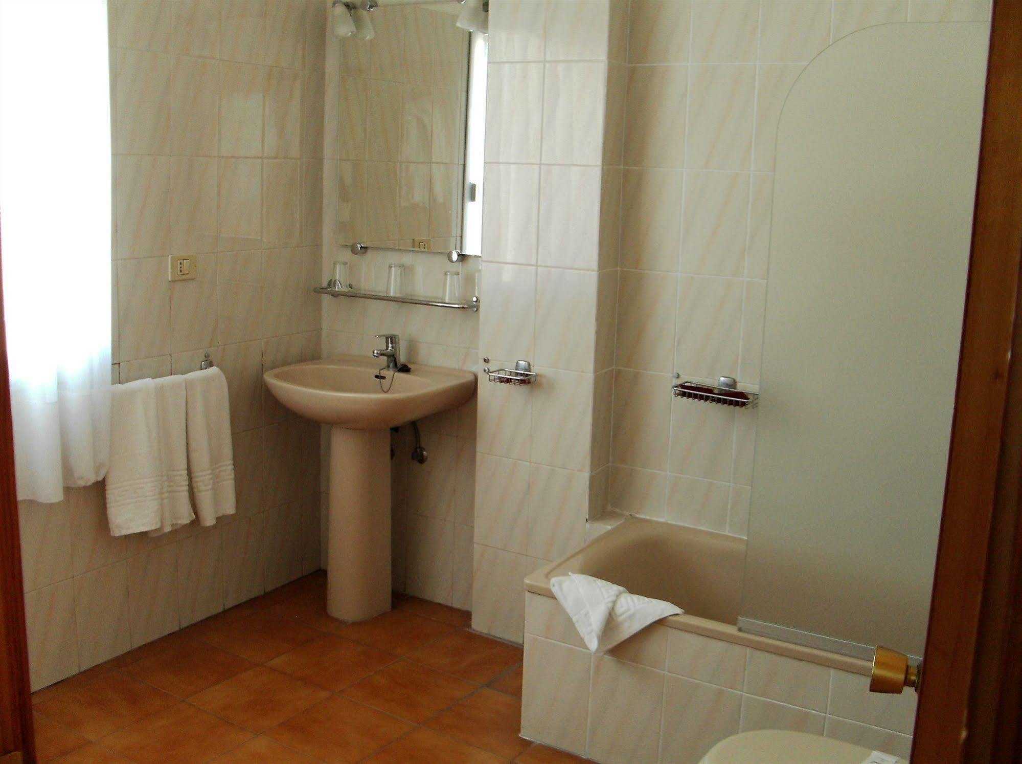Hotel Ucanca San Isidro  Eksteriør billede